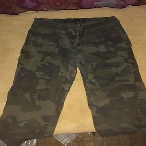 Camo skinny jeans.